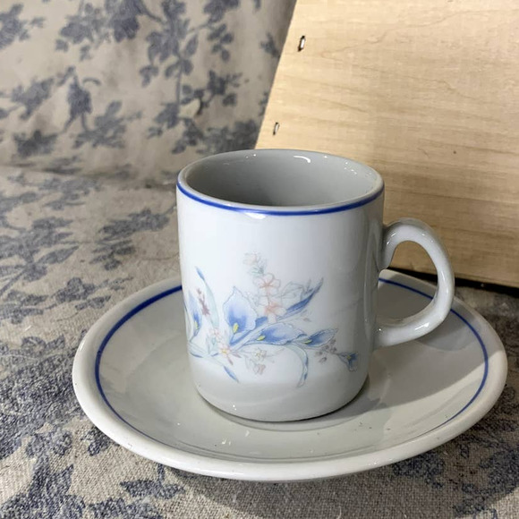 Set of 5 Porcelana Veracruz Made in Brazil Demitasse Espresso Cups and Saucers - Picture 6 of 12